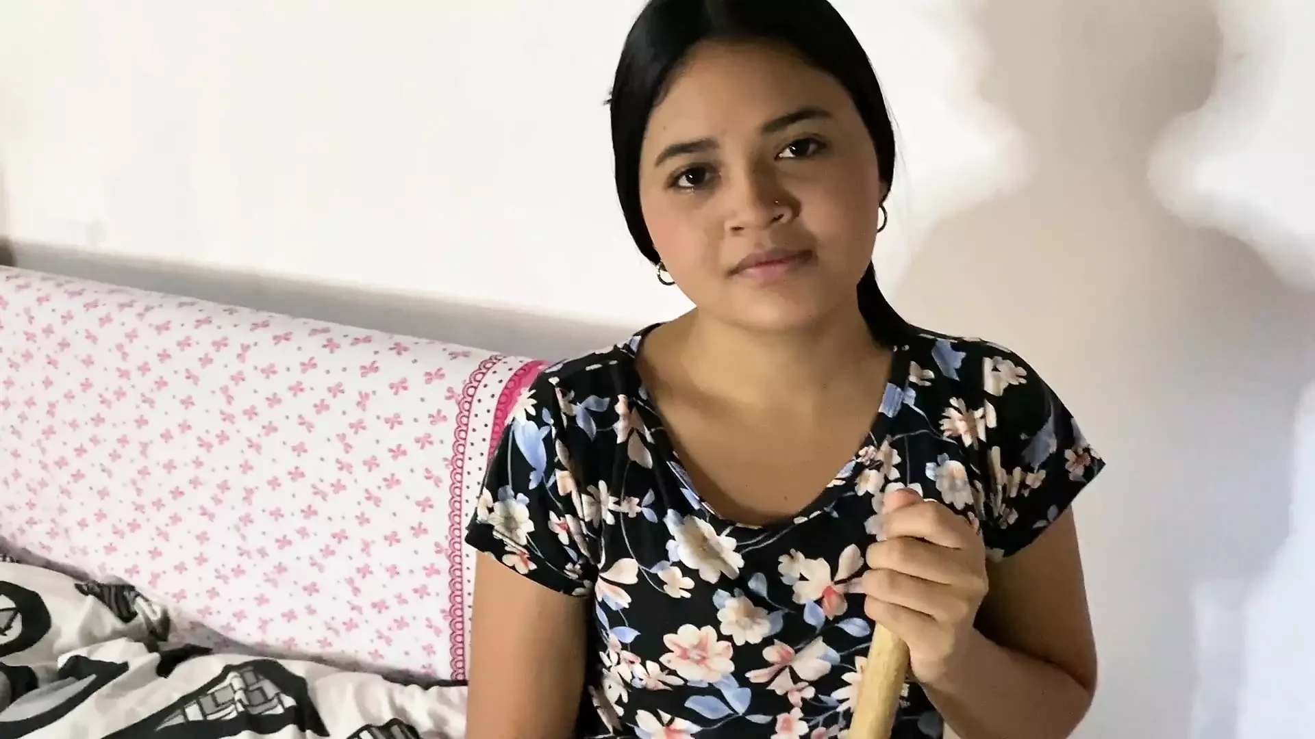 Maid has sex with her boss in exchange for increasing her salary