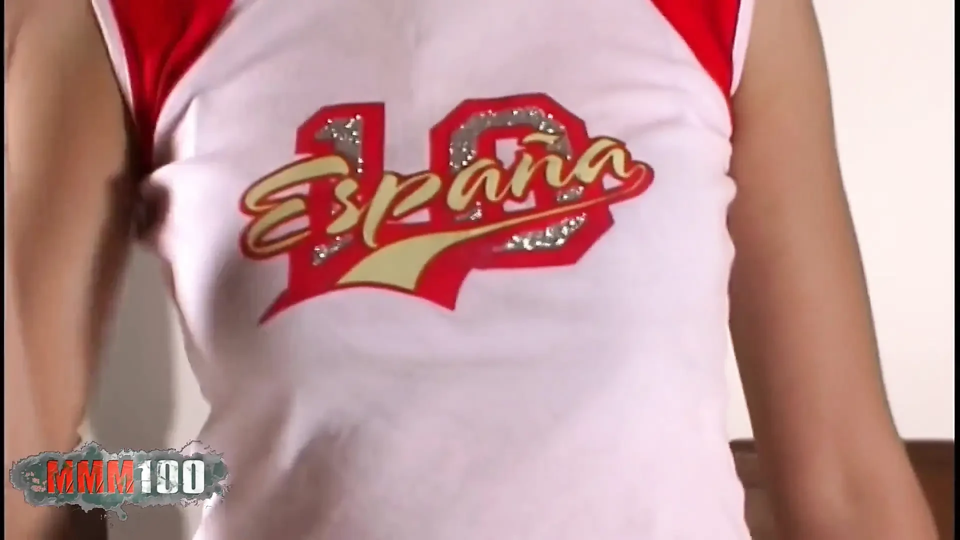 Lyam: Pretty Teen Arab Brunette Lyam Doing a Strip in the Bedroom