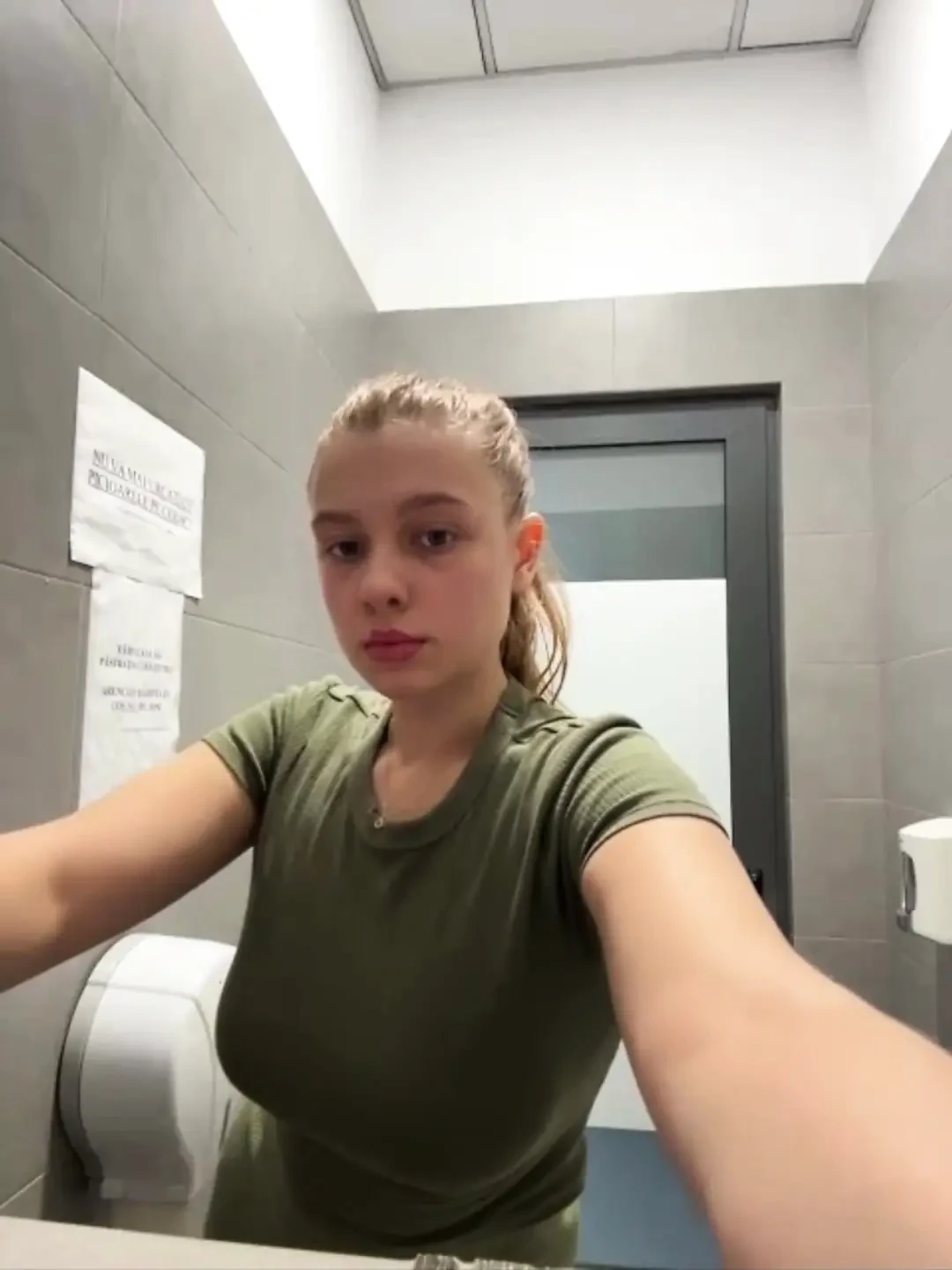 Crazy fucking in the gym