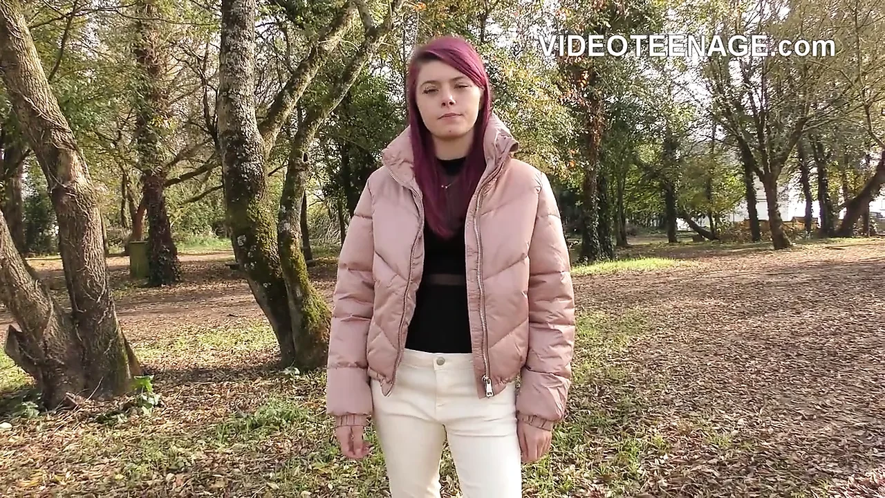 lovely 18 years old teen at first porn casting