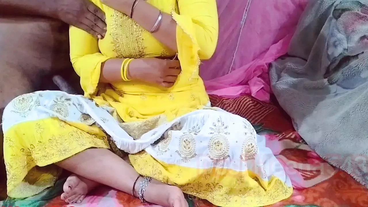 Ghagra Wali Bhabhi XXX Hardcore Doggy Style Fuck in Clear Voice