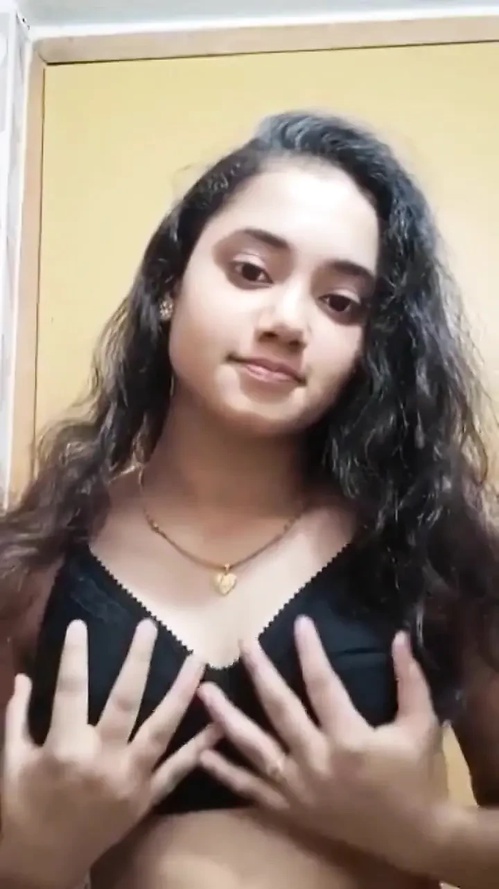 Making a Video in Bathroom for Boyfriend