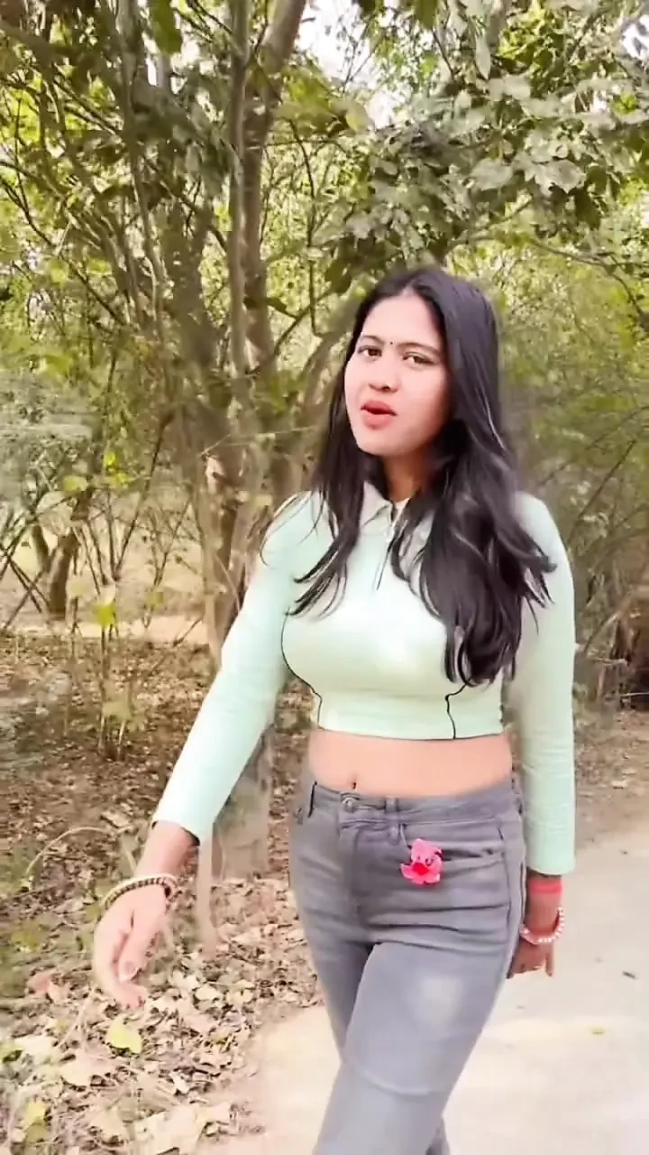 MUMBAI FIRST TIME BLUSHED DESI INDIAN WOMEN CHEATING HER HUSBAND