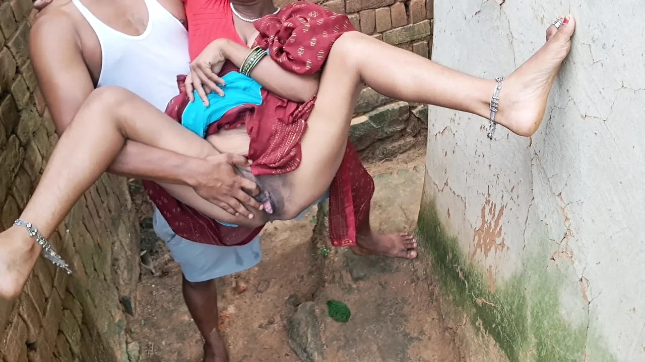 Indian hot house maid