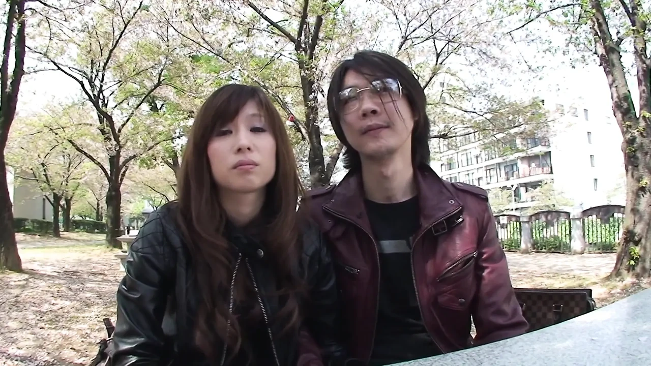 Japanese Husband Watches Wife’s Hairy Pussy Fucked by Another Man – Cuckold Couch Creampie