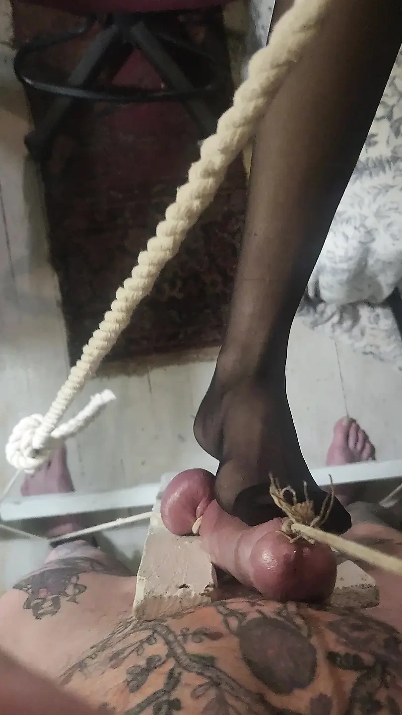 Goode Girl Unholy Crucifix Ballbusting Pt2